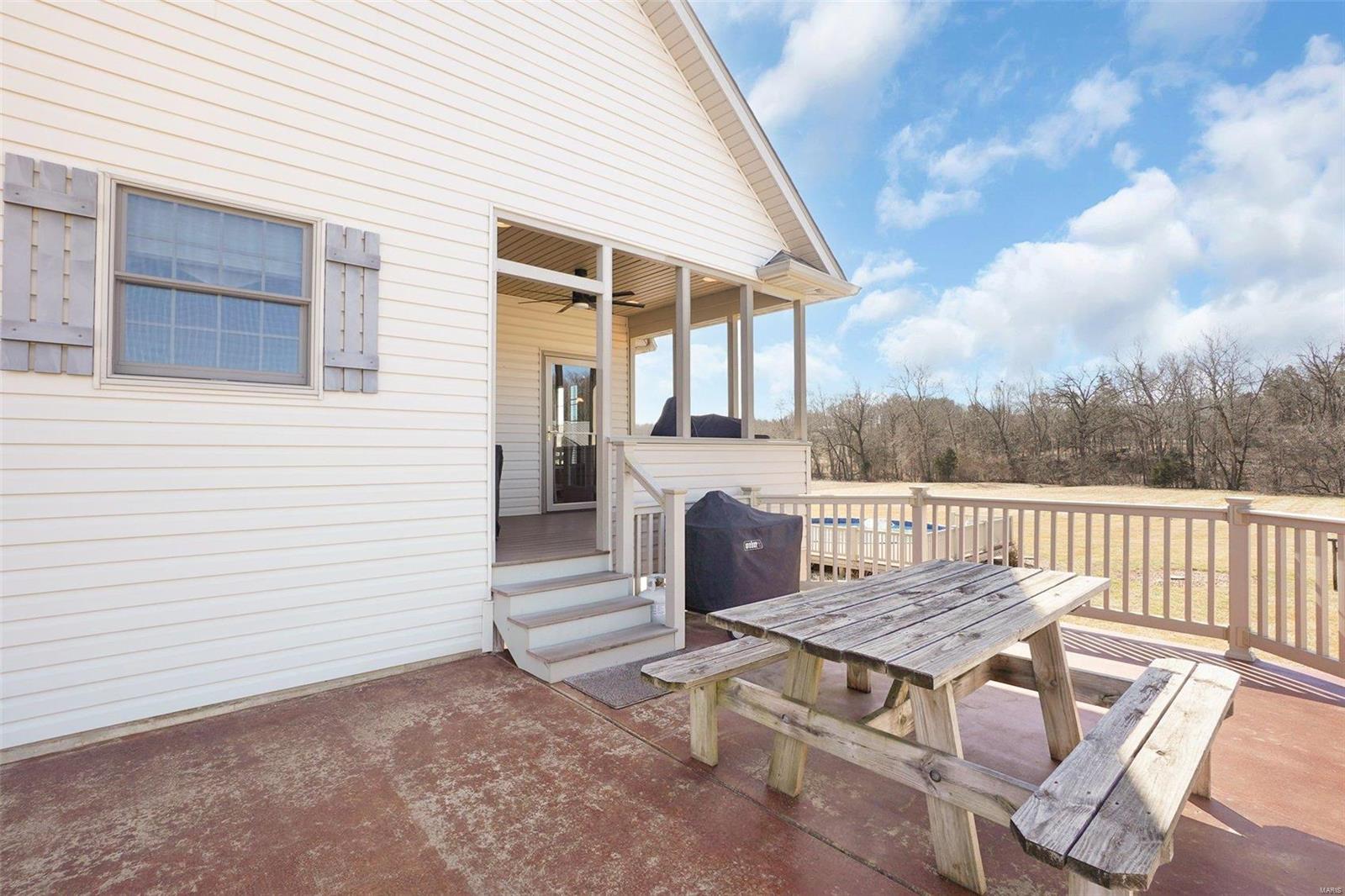 10116 Highway 100 Property Photo 35