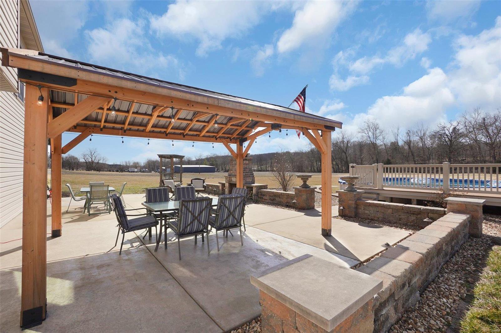 10116 Highway 100 Property Photo 37