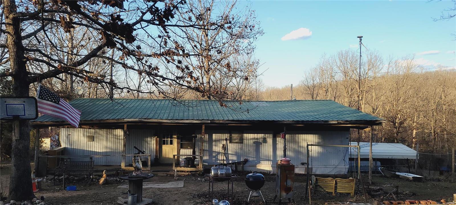 169 Clover Lane Property Photo