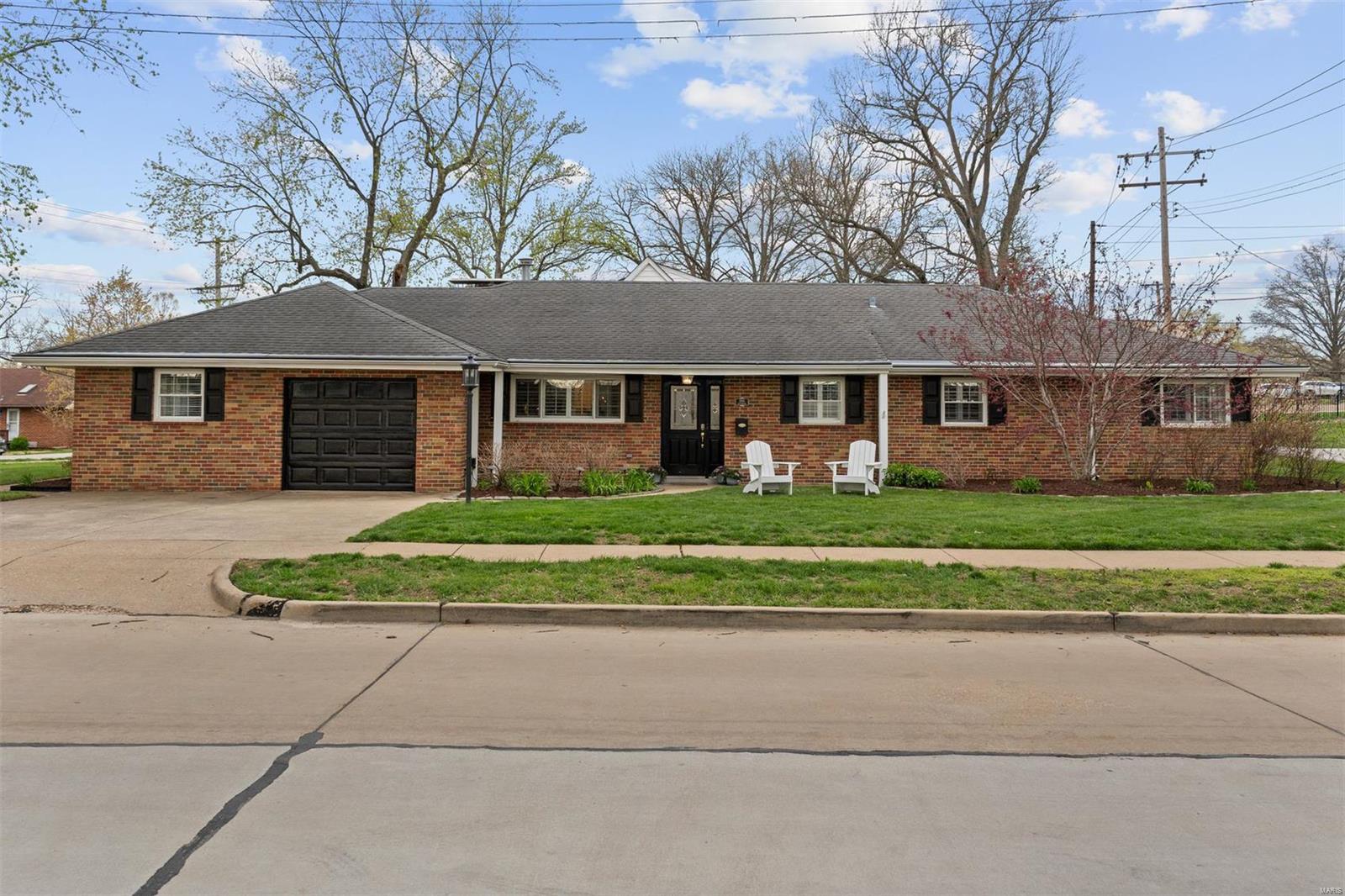 9305 Litzsinger Road Property Photo