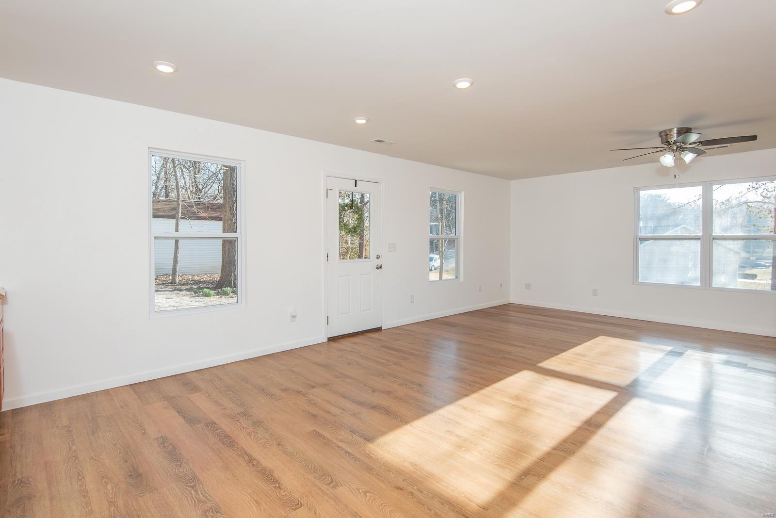 6511 Macks Hill Drive Property Photo 2
