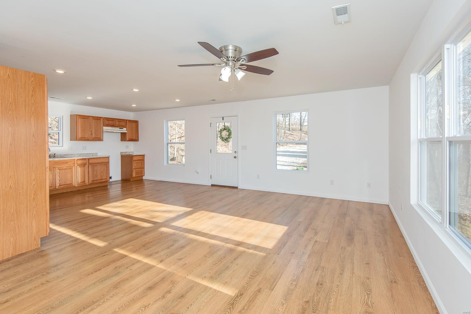 6511 Macks Hill Drive Property Photo 3