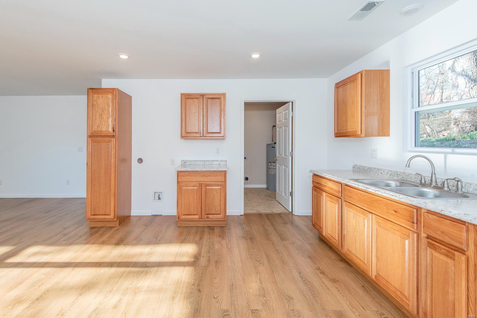 6511 Macks Hill Drive Property Photo 6