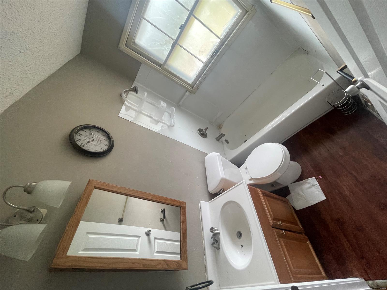 10331 Renfrew Drive Property Photo 3