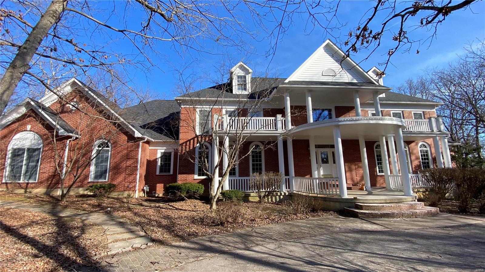 821 Oak Knoll Rd