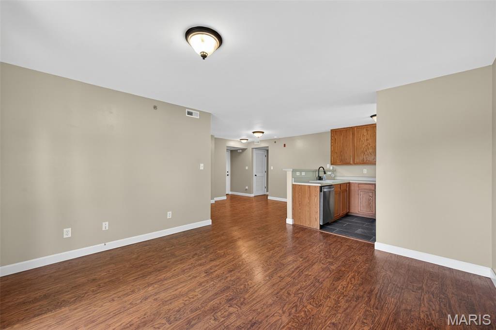 1100 Spring Creek Lane Property Photo 6