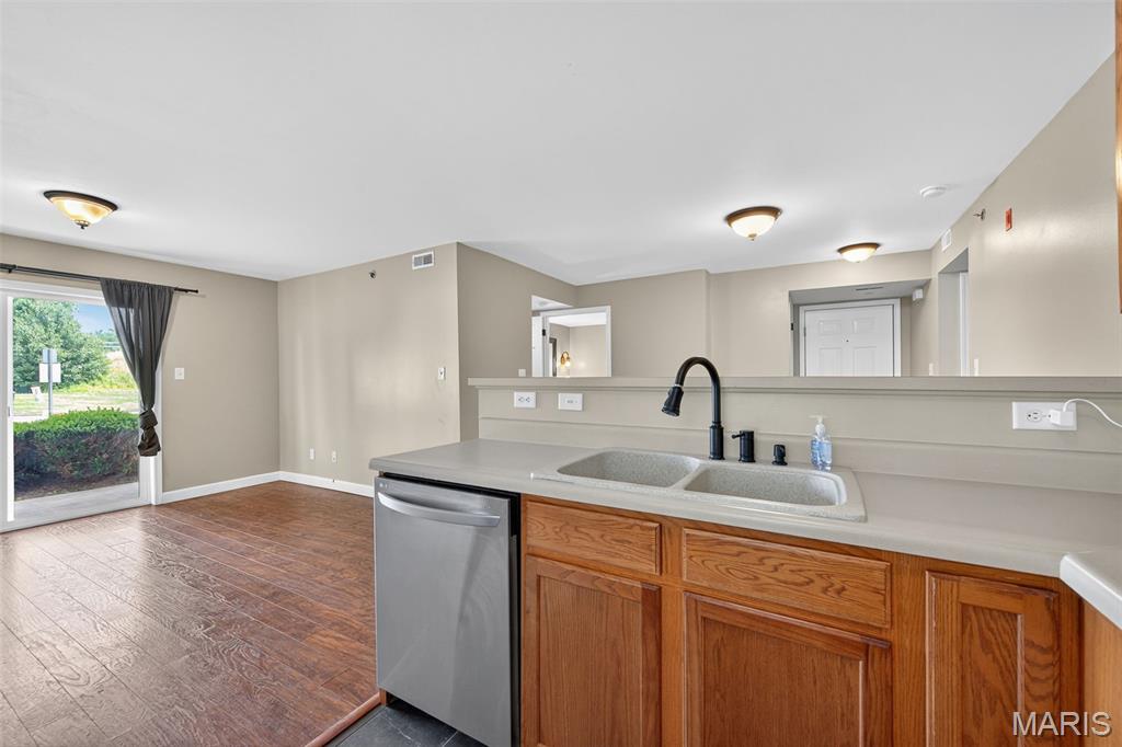1100 Spring Creek Lane Property Photo 11