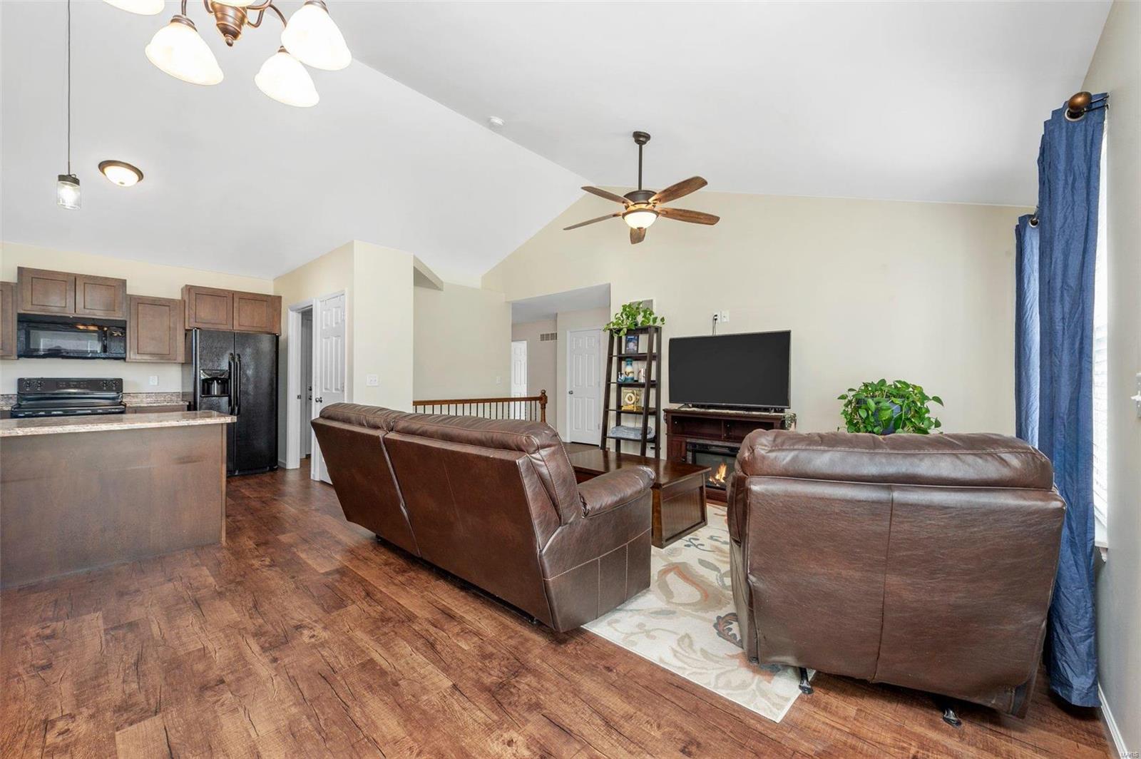 10829 Mahogany Drive Property Photo 6