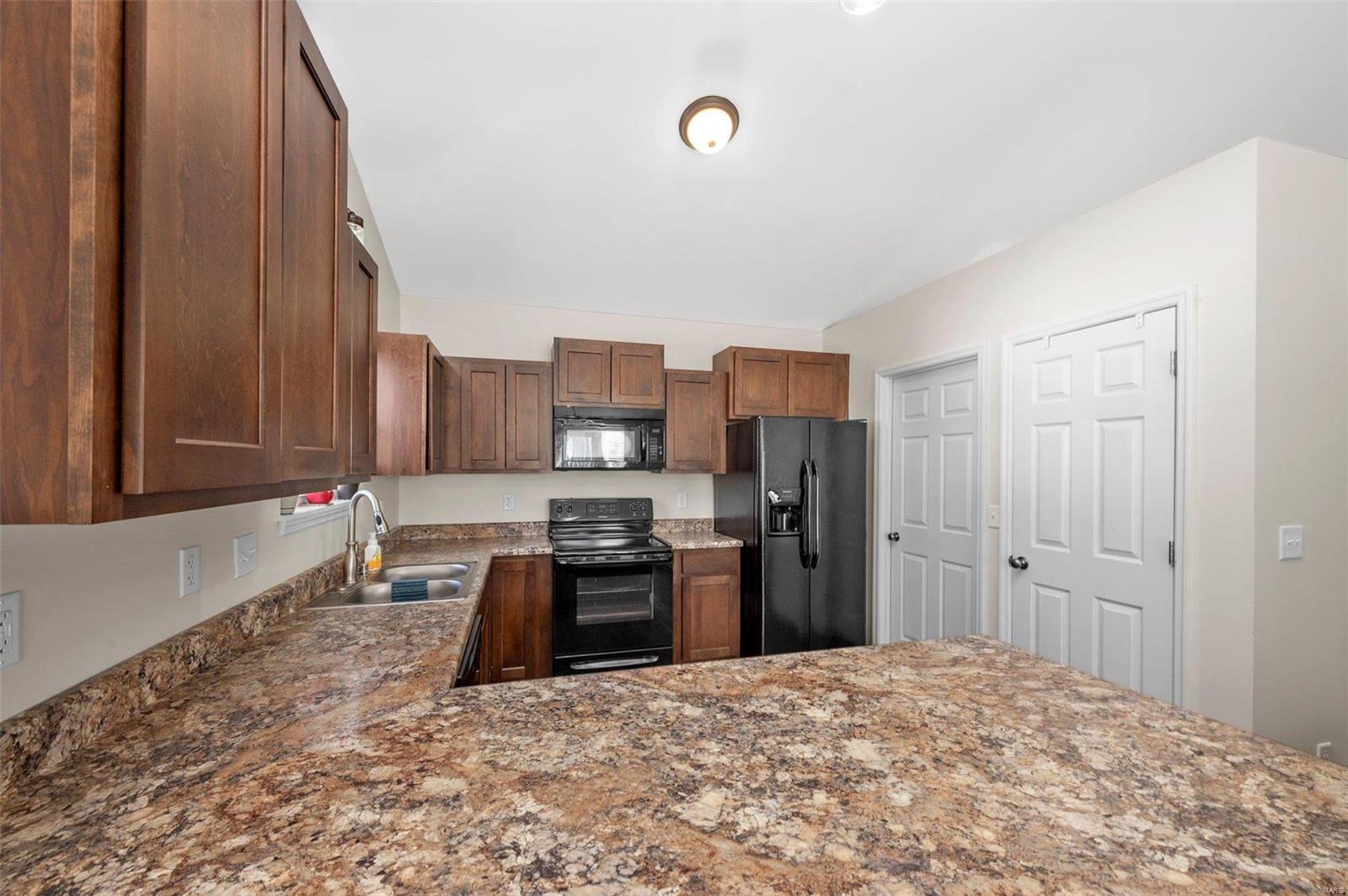 10829 Mahogany Drive Property Photo 9