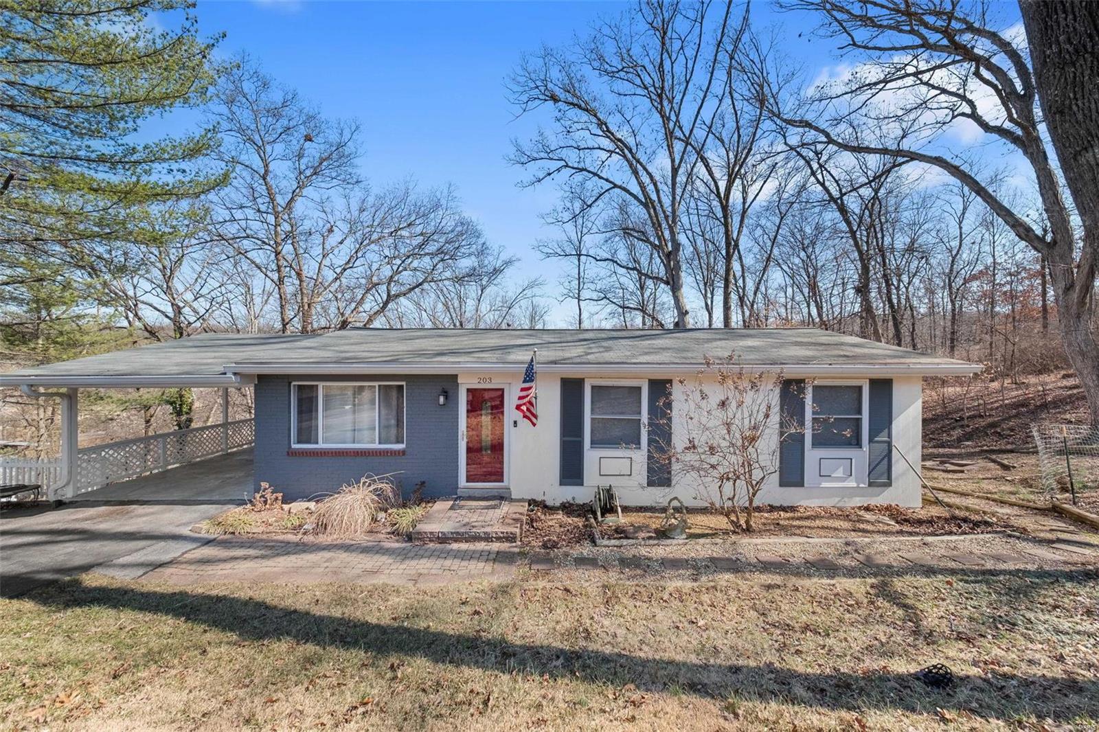 203 Creekwood Drive Property Photo 1