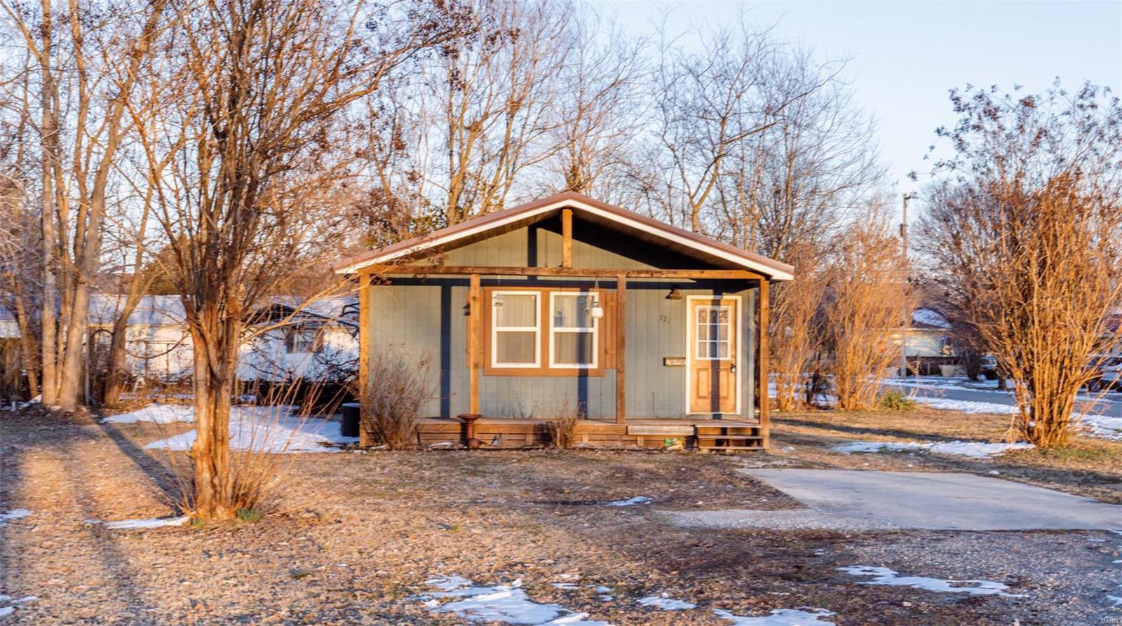 321 2nd Street Property Photo
