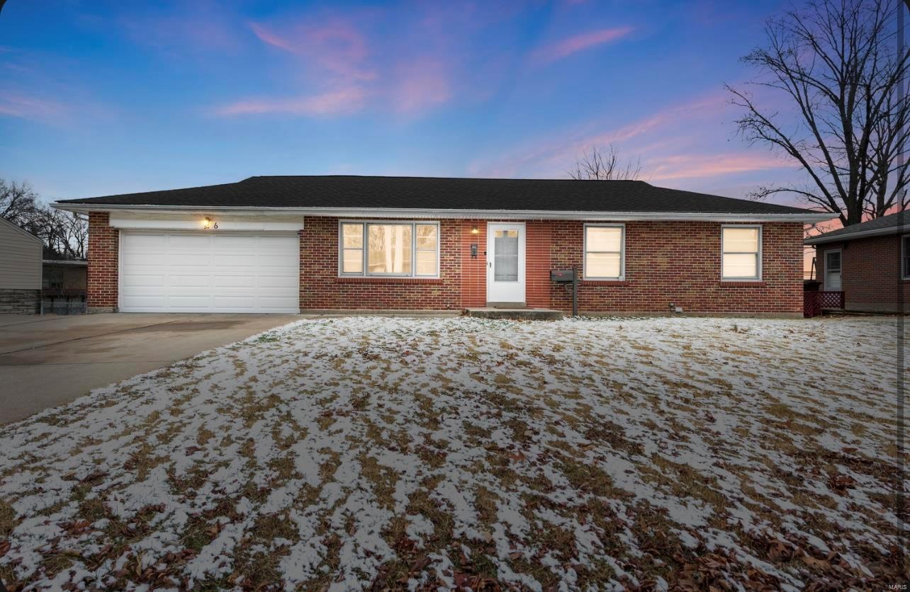 6 Sandringham Lane Property Photo 2