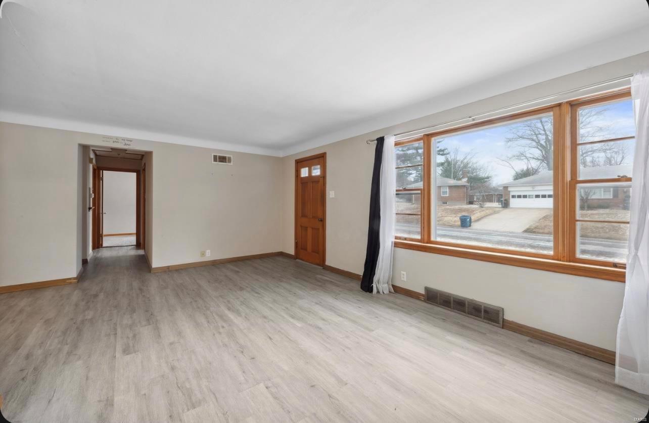 6 Sandringham Lane Property Photo 4