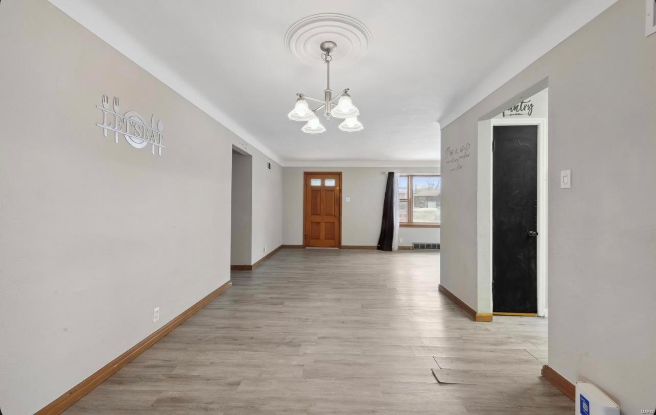 6 Sandringham Lane Property Photo 5
