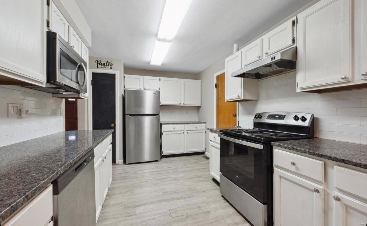 6 Sandringham Lane Property Photo 7