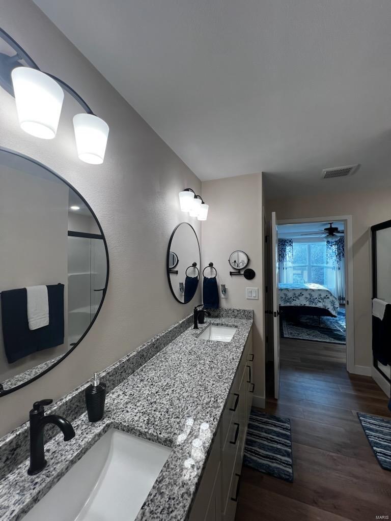 948 Half Moon Property Photo 15
