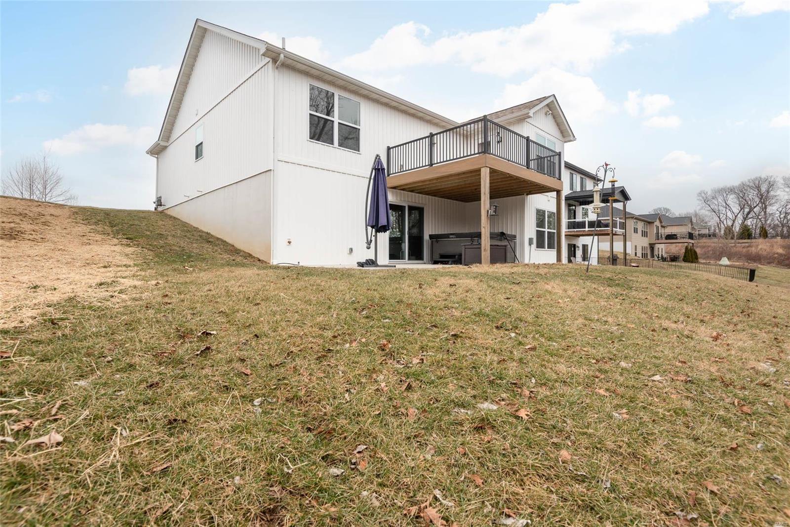 948 Half Moon Property Photo 33