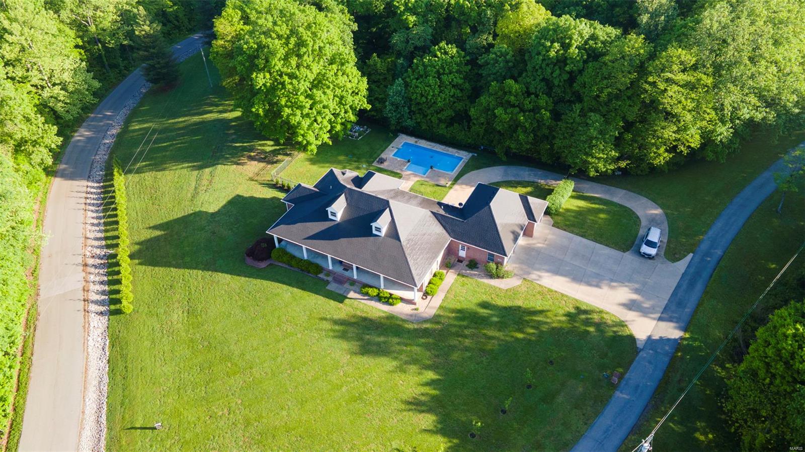 149 Windy Point Avenue Property Photo