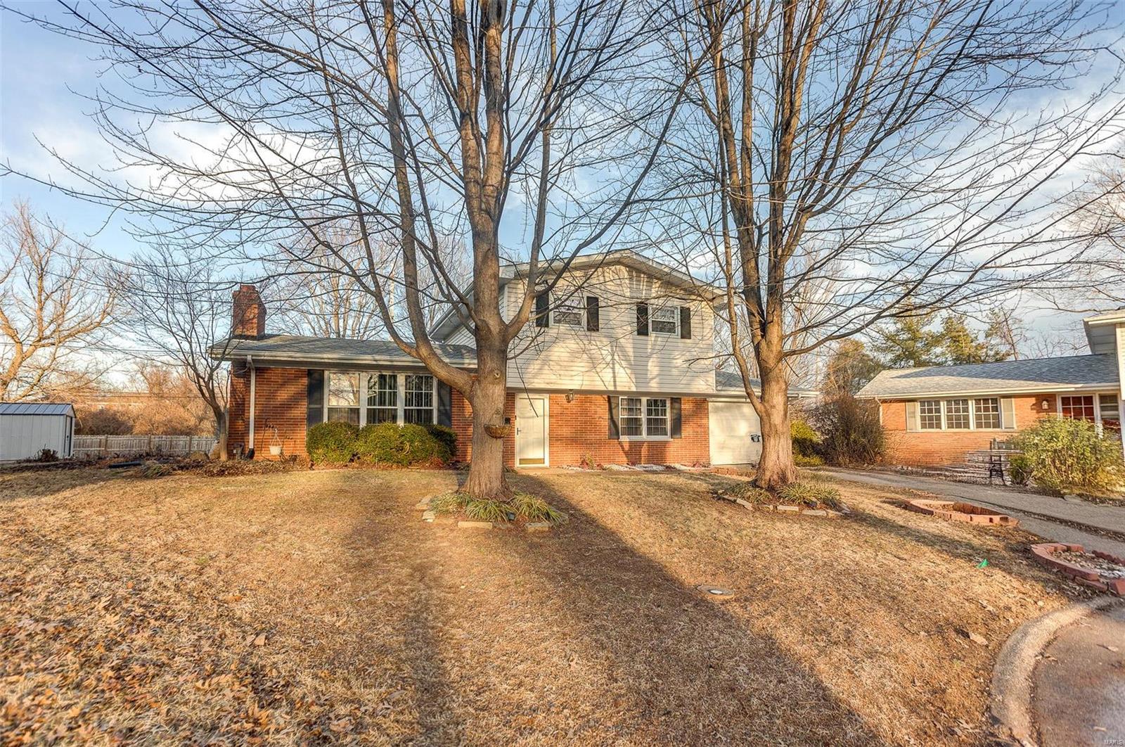 9 Cottonwood Court Property Photo