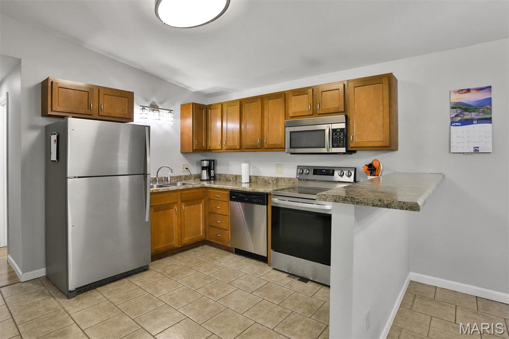 740 Jungs Station Road Property Photo 18
