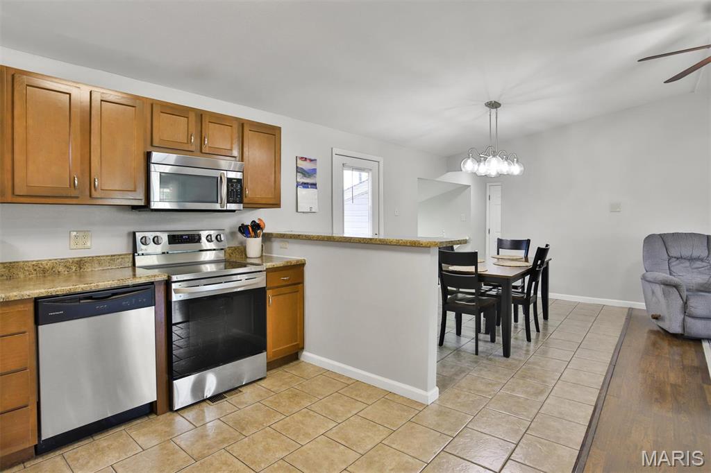 740 Jungs Station Road Property Photo 20