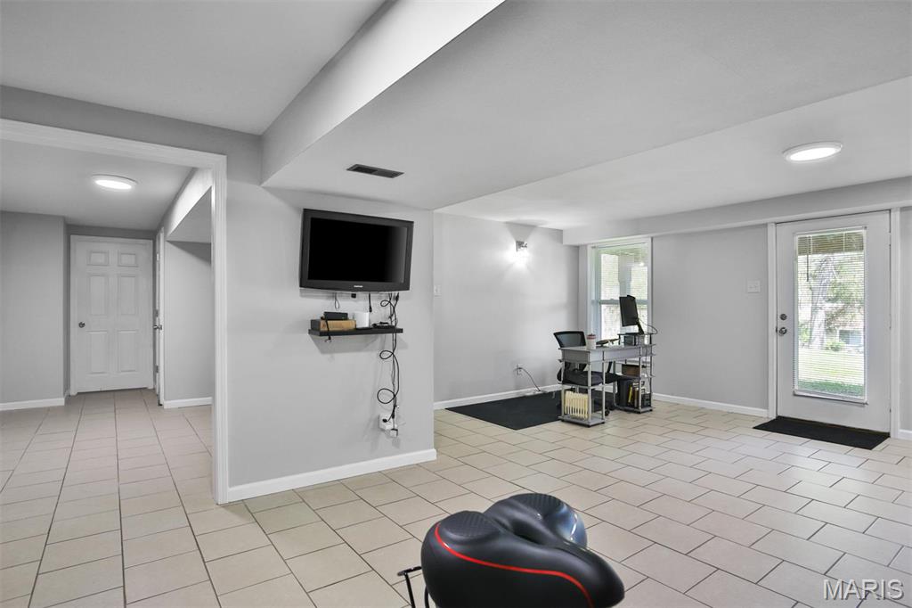 740 Jungs Station Road Property Photo 41