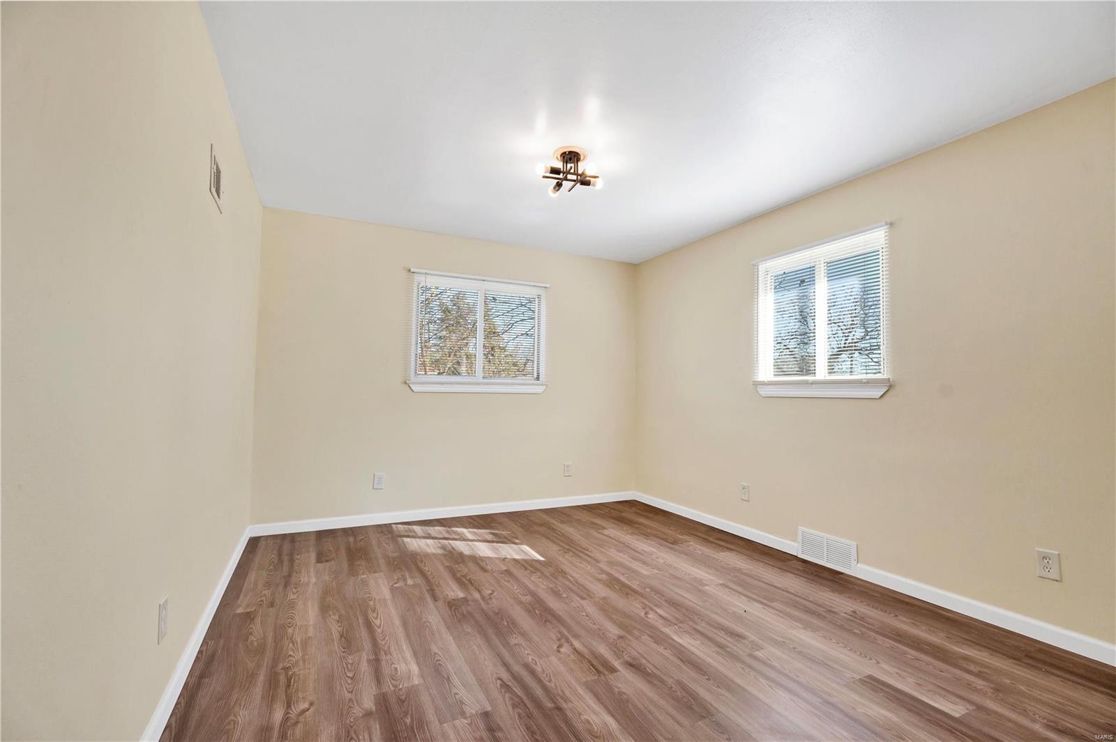 1943 Mccausland Avenue Property Photo 5