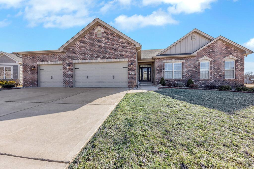 2 Wyndemere Court Property Photo 1
