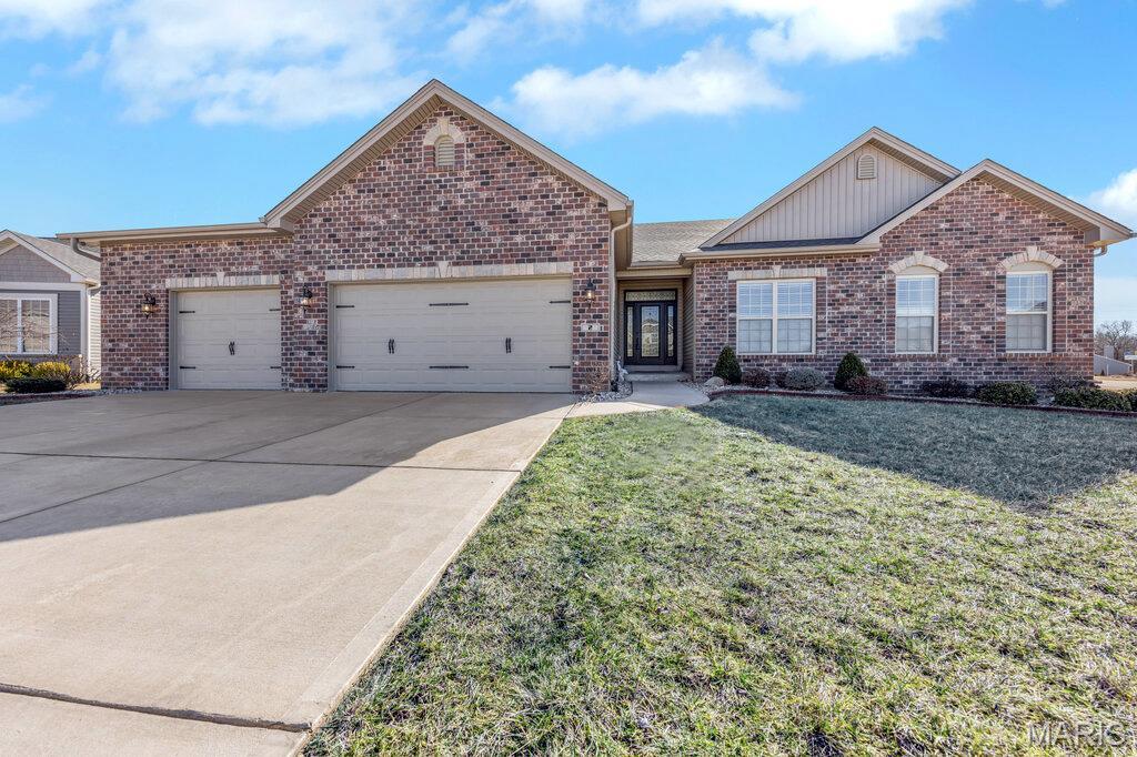 2 Wyndemere Court Property Photo 1