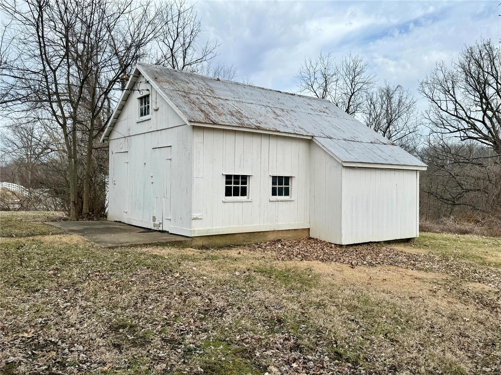 130 Defiance Road Property Photo 5