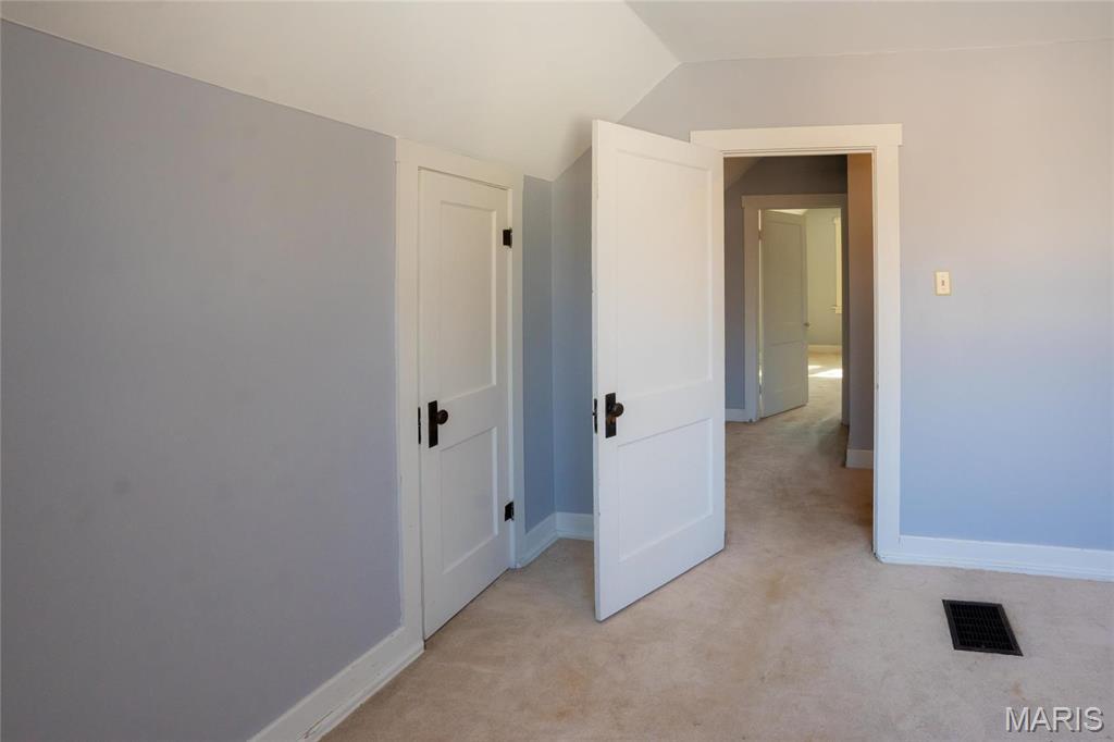 2325 State Street Property Photo 34