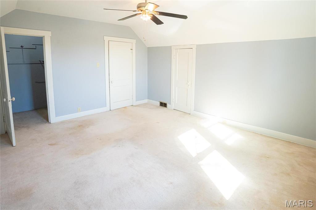 2325 State Street Property Photo 41