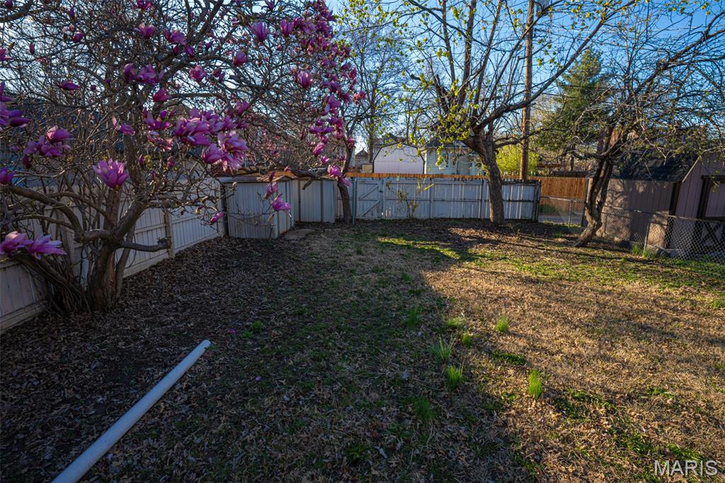 2325 State Street Property Photo 54