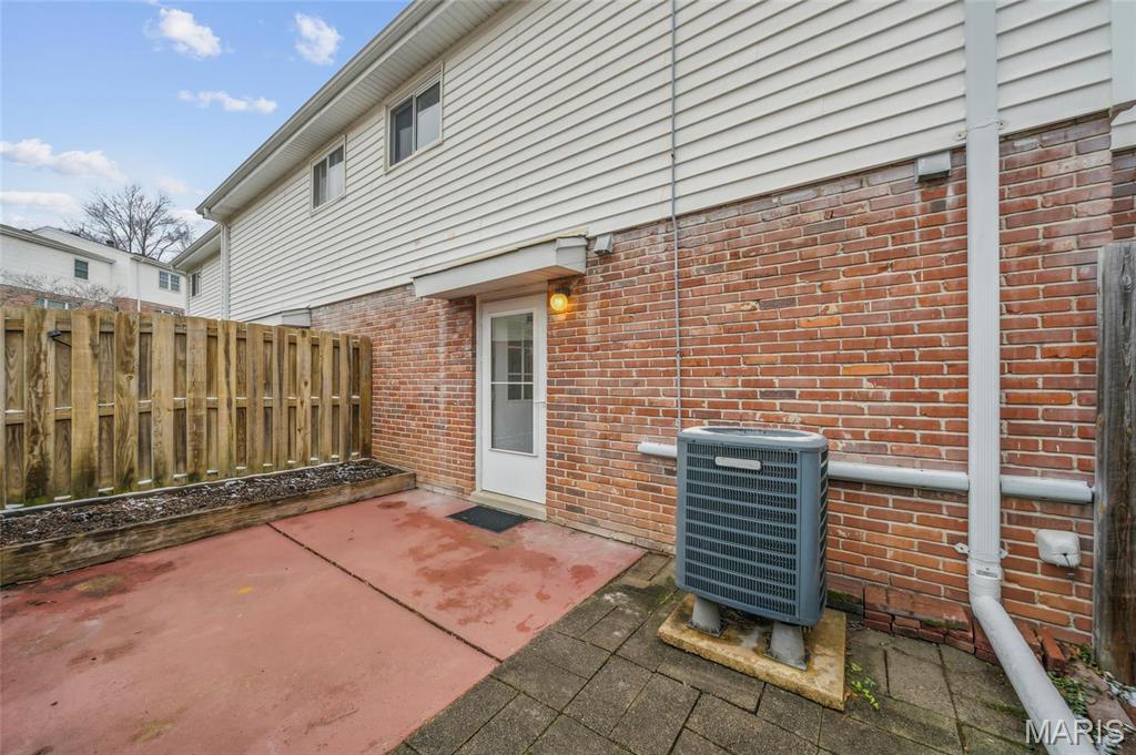 1432 Vadera Court Property Photo 6