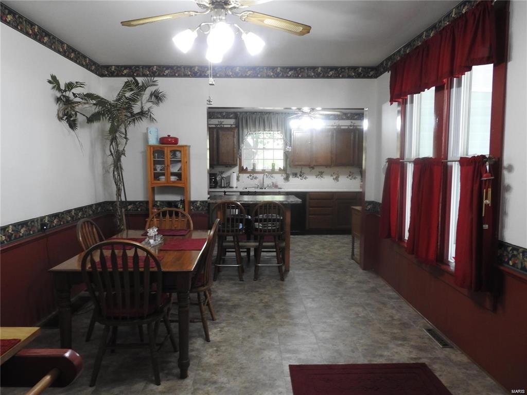 602 E Hargrave Street Property Photo 16