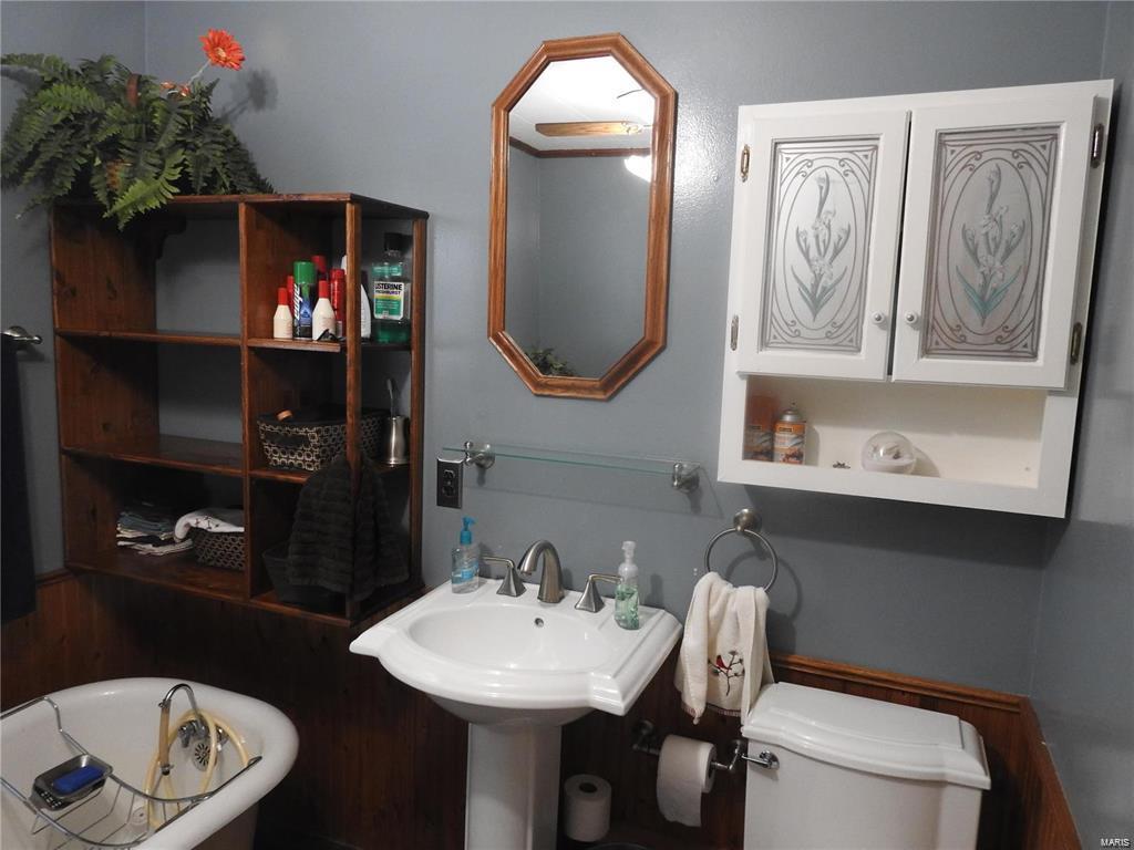 602 E Hargrave Street Property Photo 22