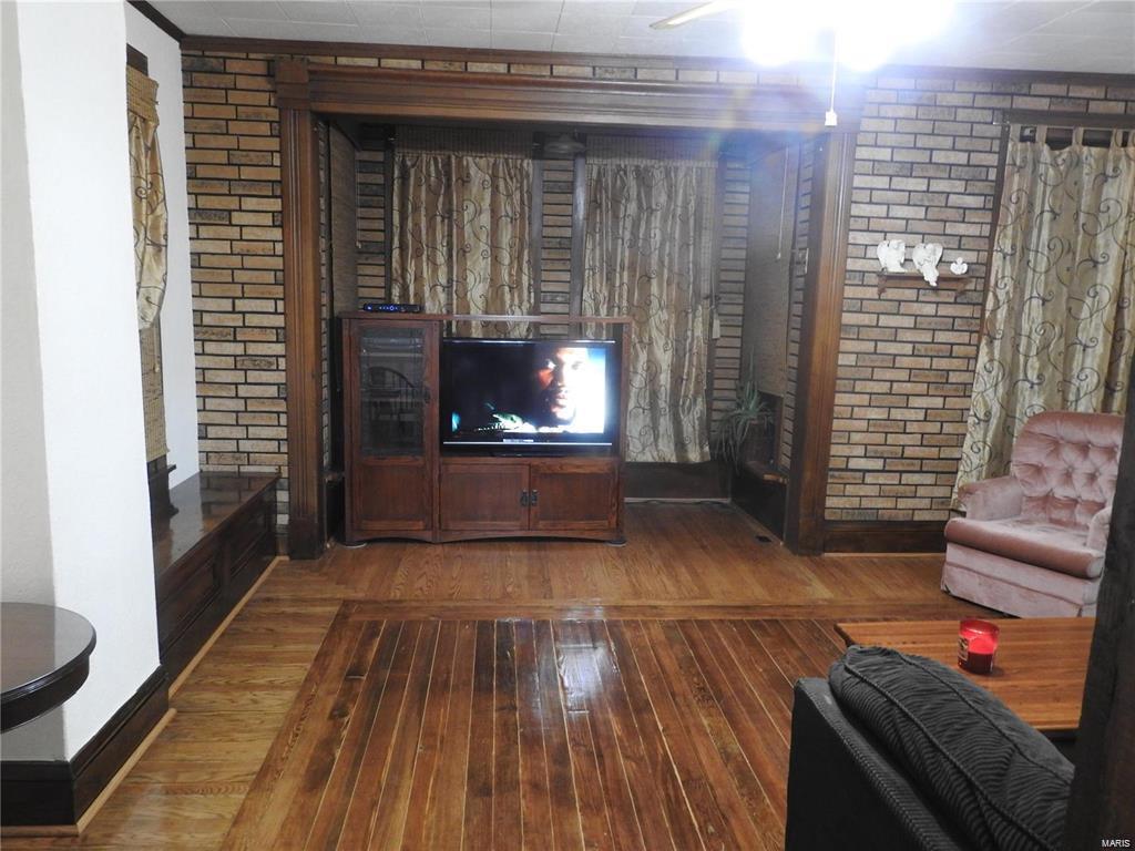 602 E Hargrave Street Property Photo 24