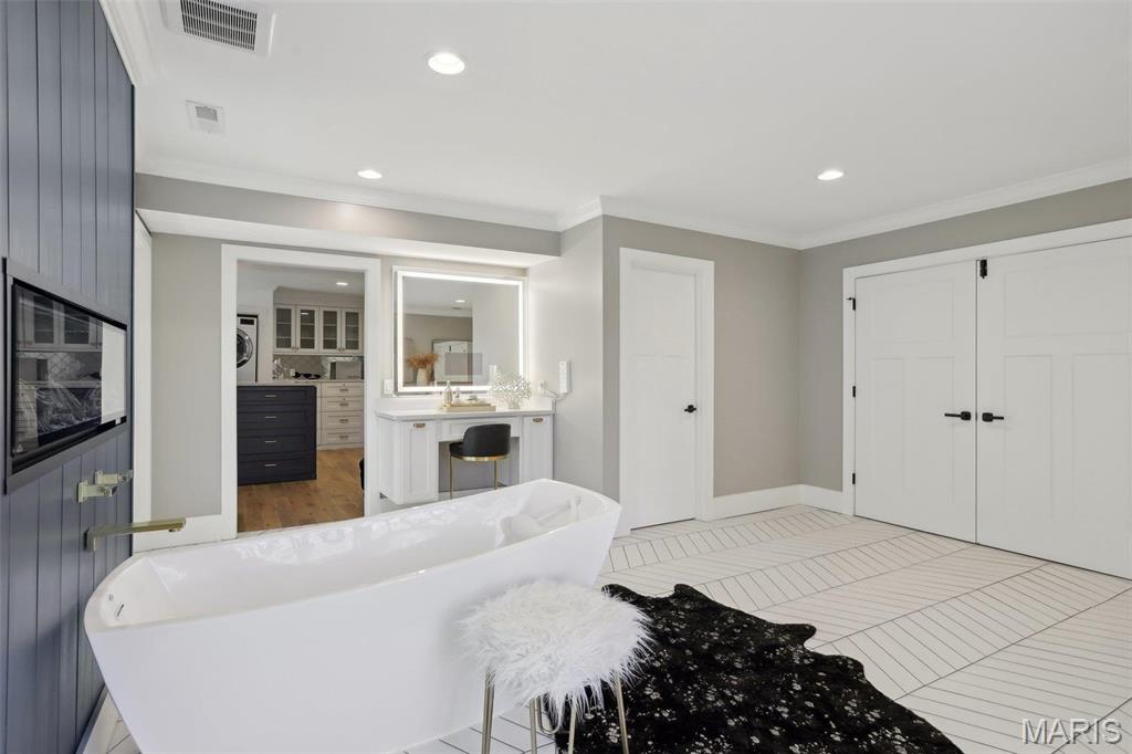 30 Bellerive Country Club Grounds Drive Property Photo 25