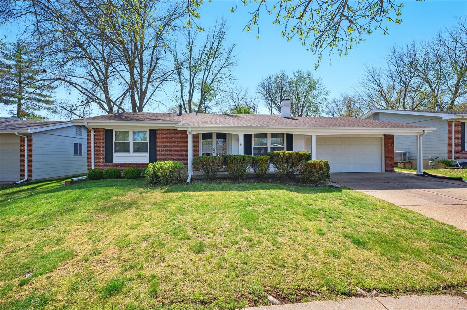 560 Goldwood Drive Property Photo