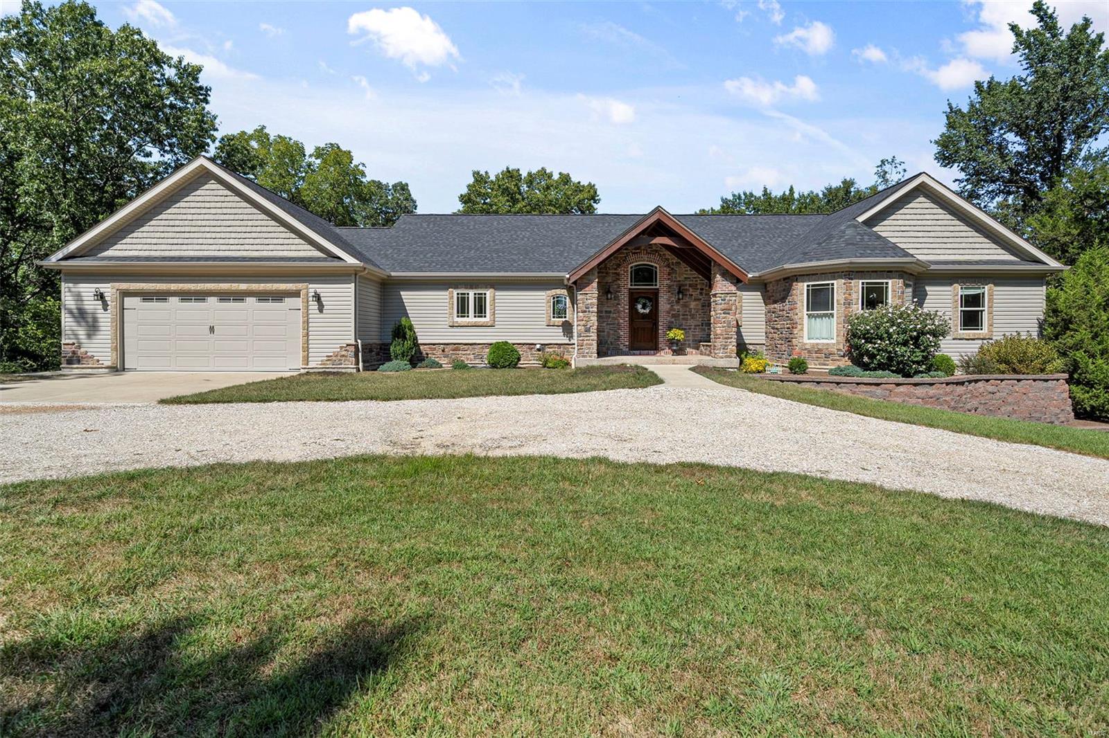 26166 Woodridge Drive Property Photo