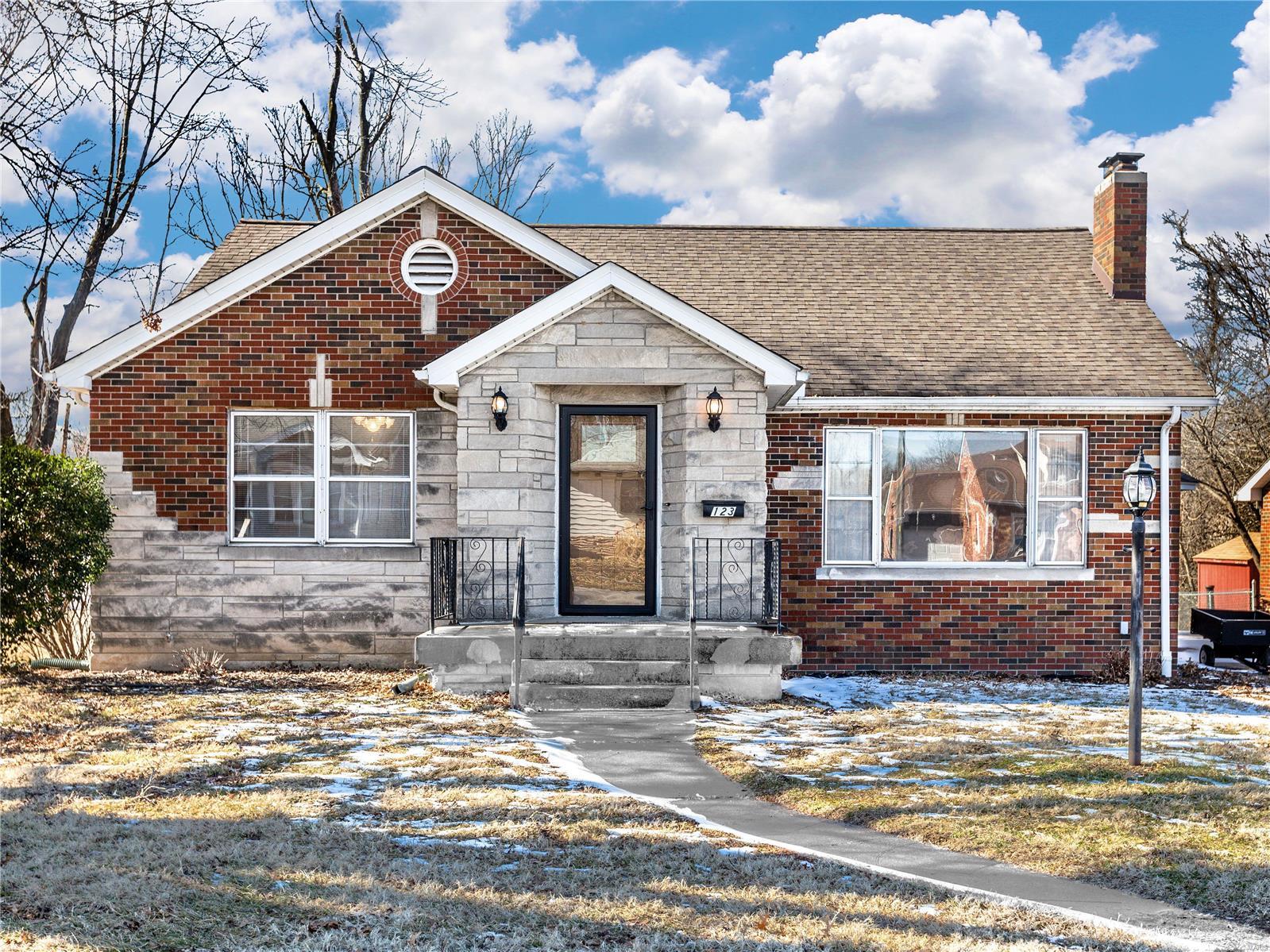 123 Kenwood Lane Property Photo