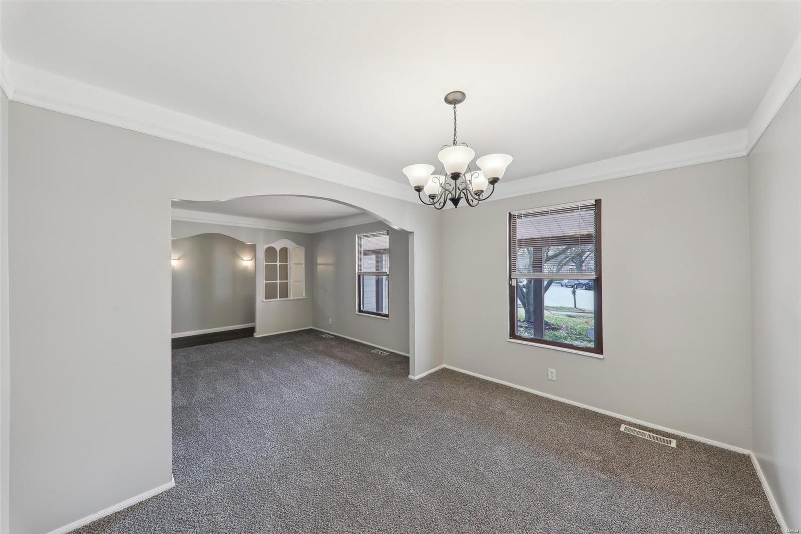 1490 Burnside Ct Property Photo 15