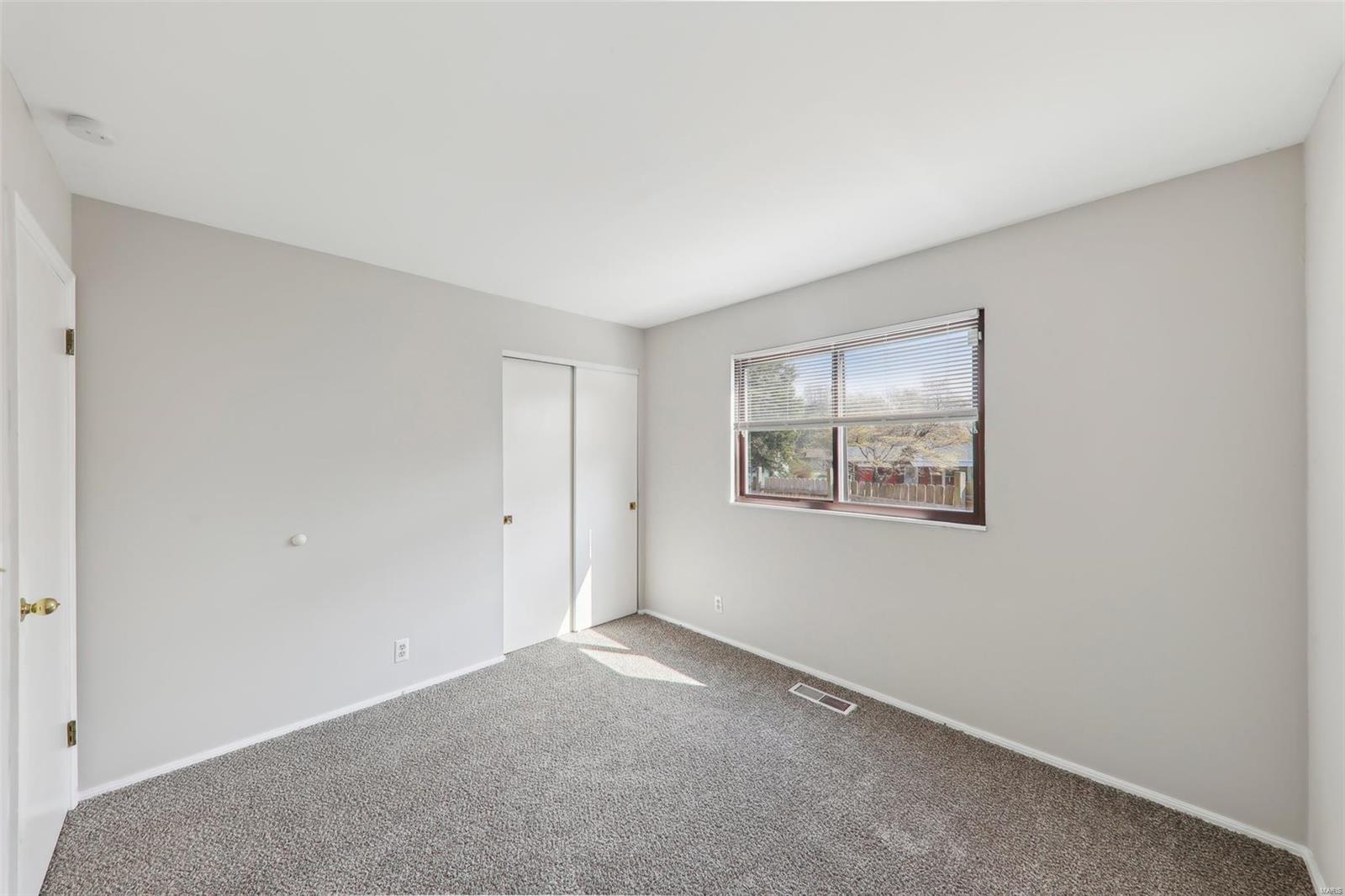1490 Burnside Ct Property Photo 28
