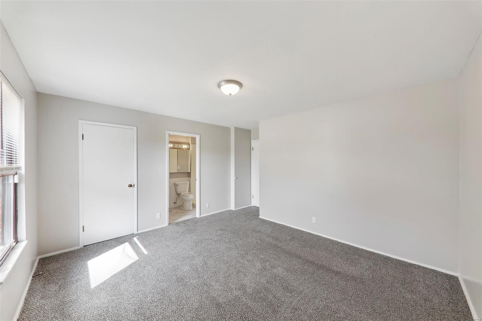 1490 Burnside Ct Property Photo 32