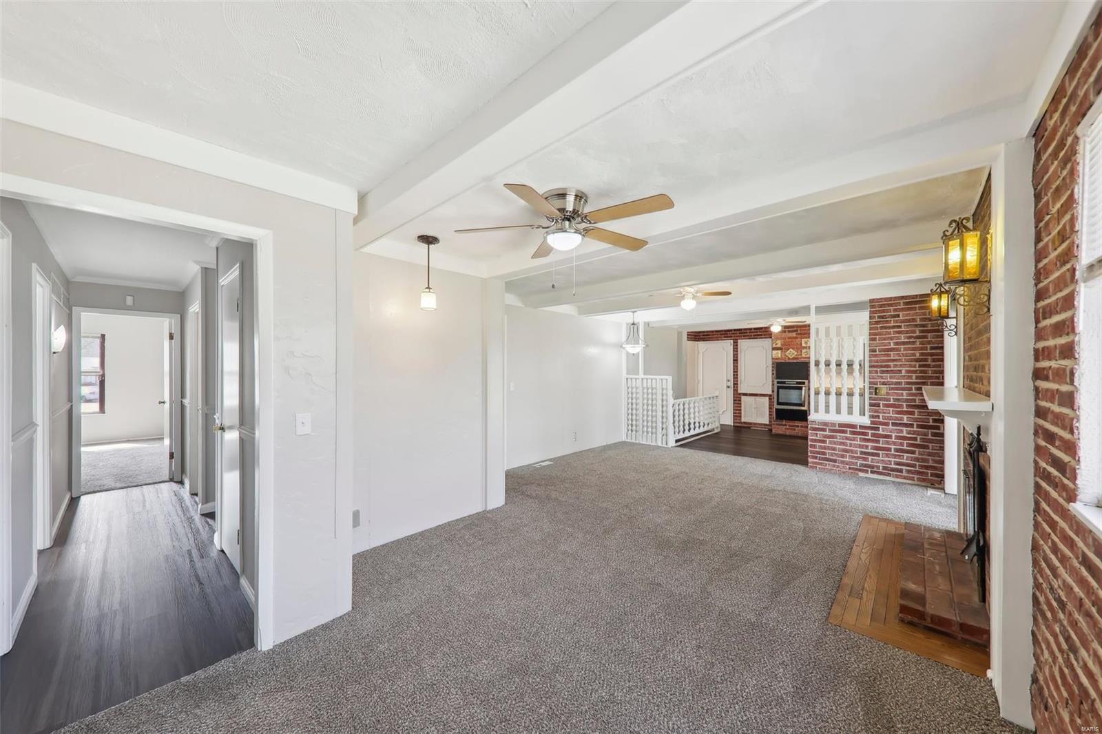 1490 Burnside Ct Property Photo 37