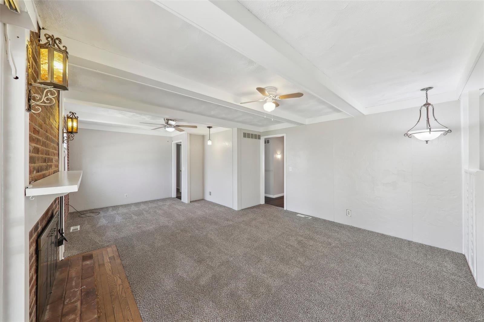 1490 Burnside Ct Property Photo 38