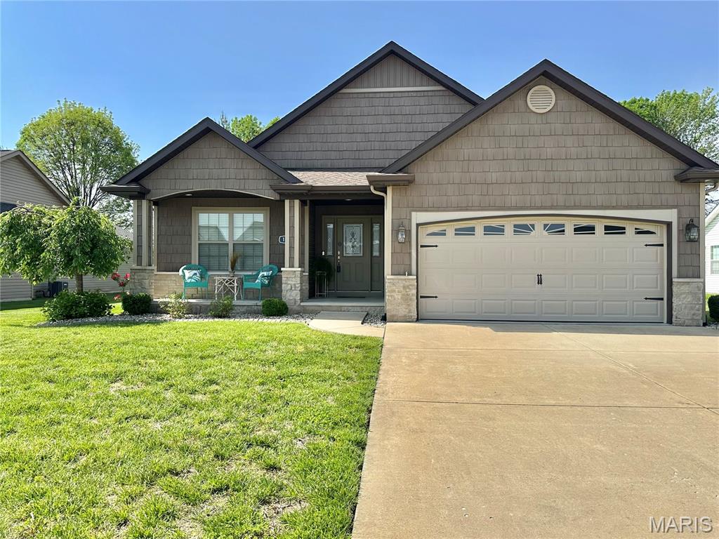 1421 Winchester Grove Ct Property Photo 1