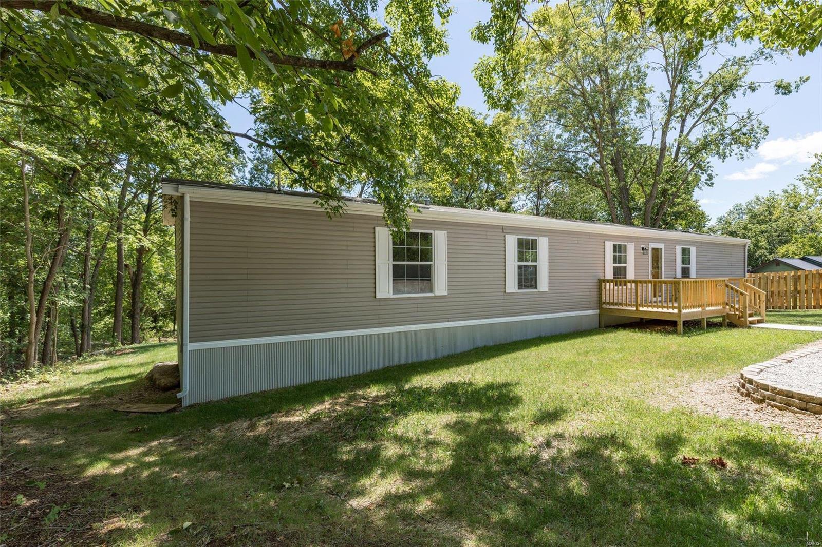 1530 Lake Drive Property Photo