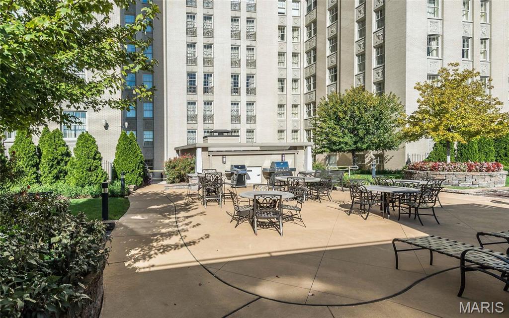 232 N Kingshighway Boulevard 1407 Property Photo 28