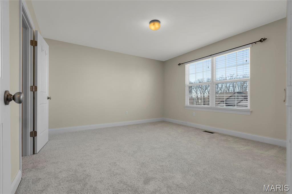 206 Willow Park Ct Property Photo 29